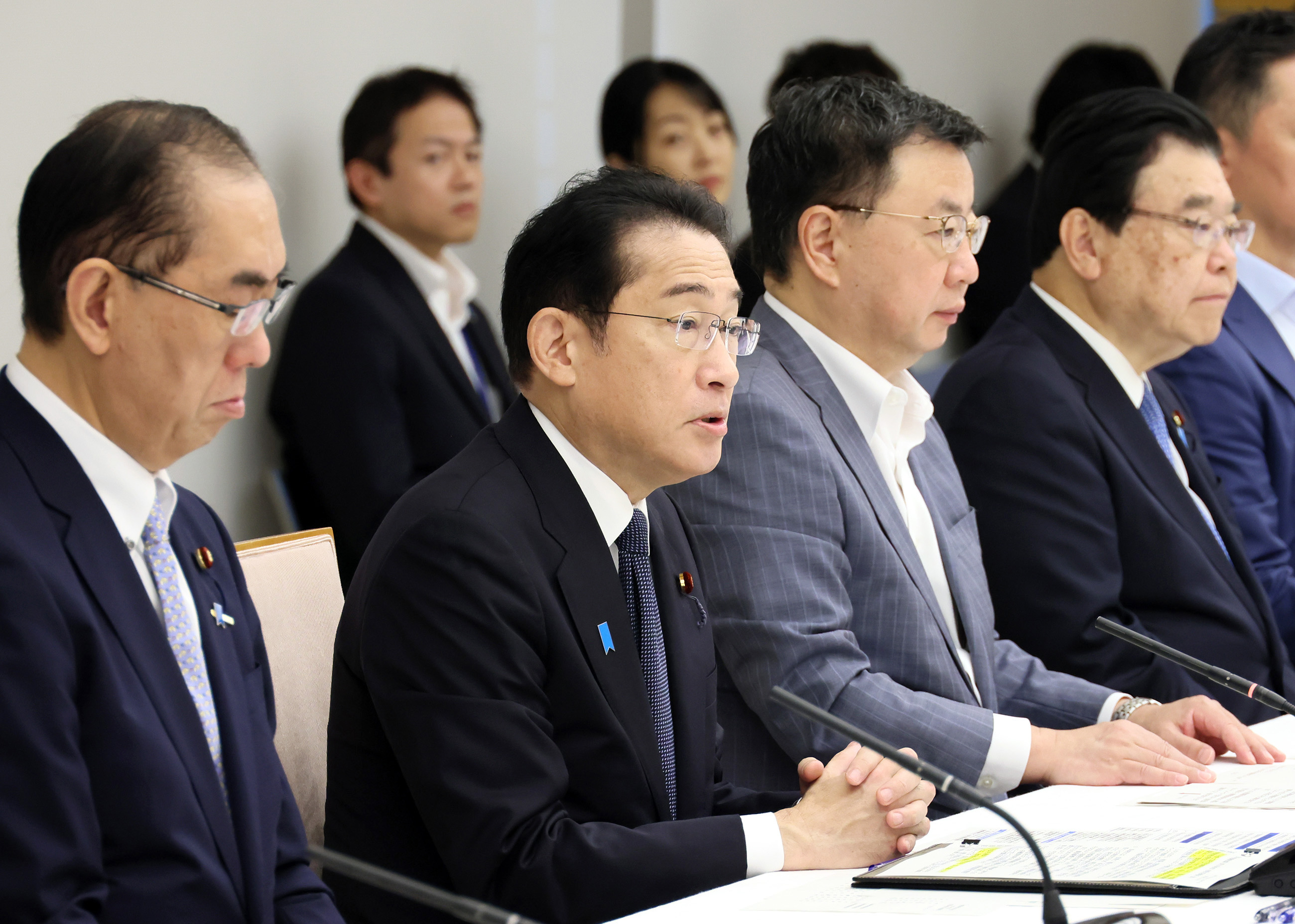 会議のまとめを行う岸田総理１