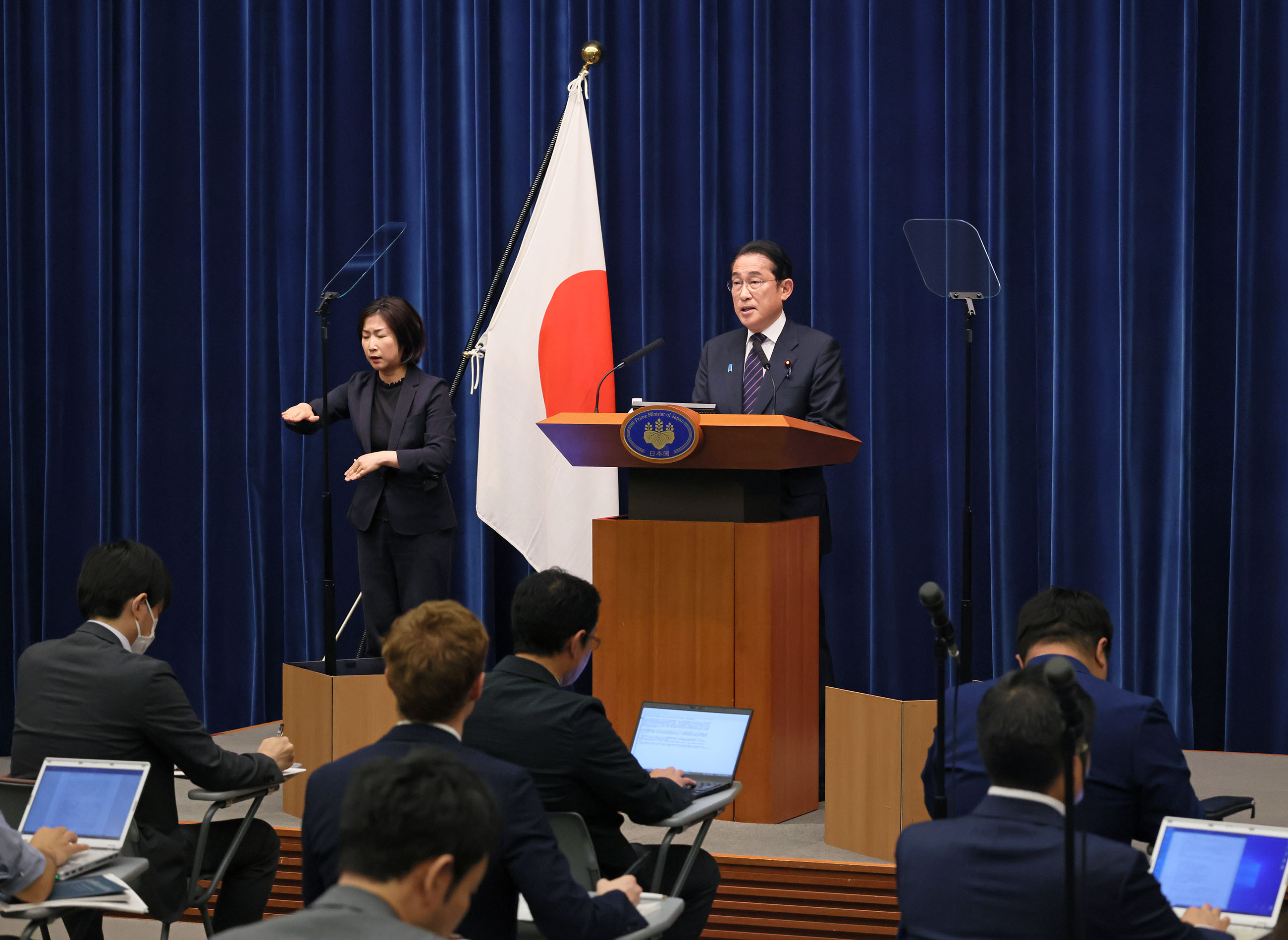 冒頭に発言する岸田総理６