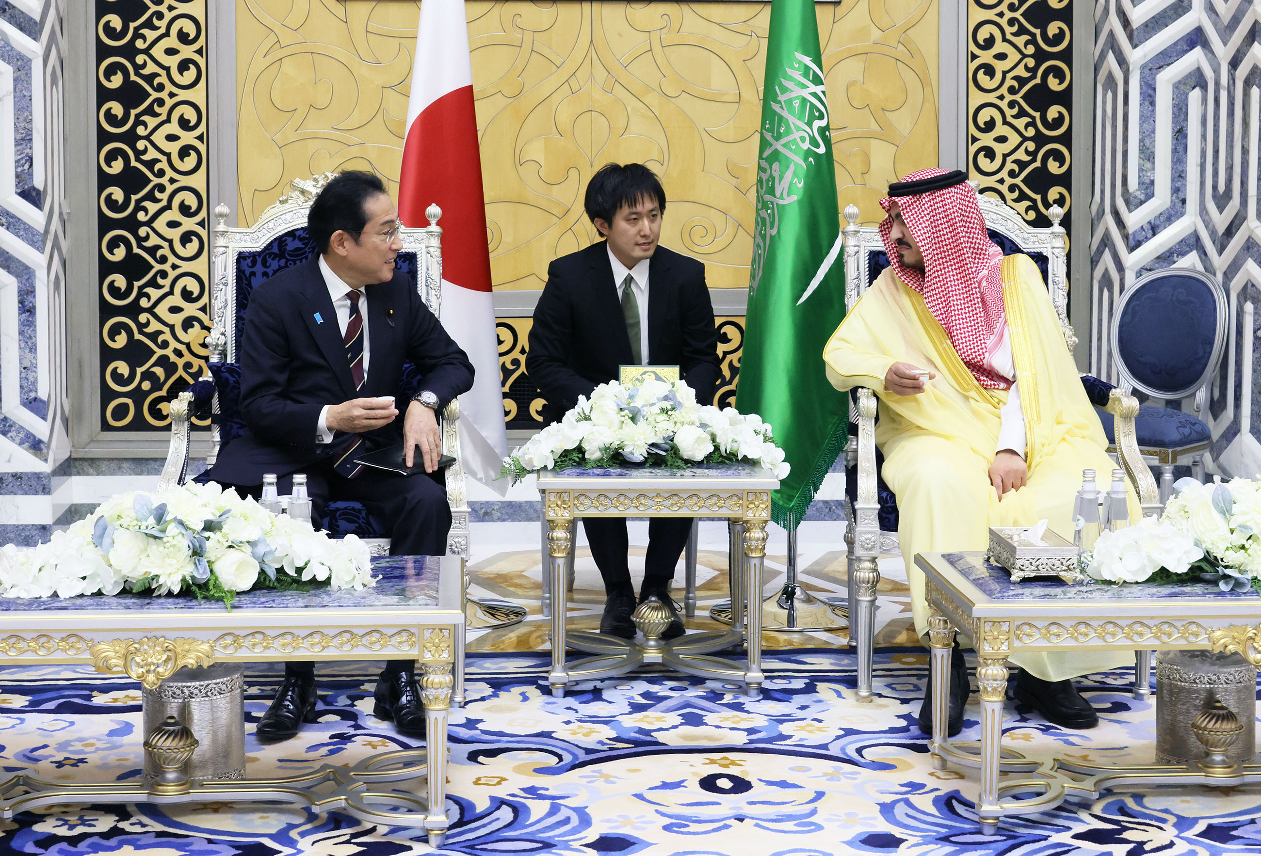 サウジアラビアに到着する岸田総理３
