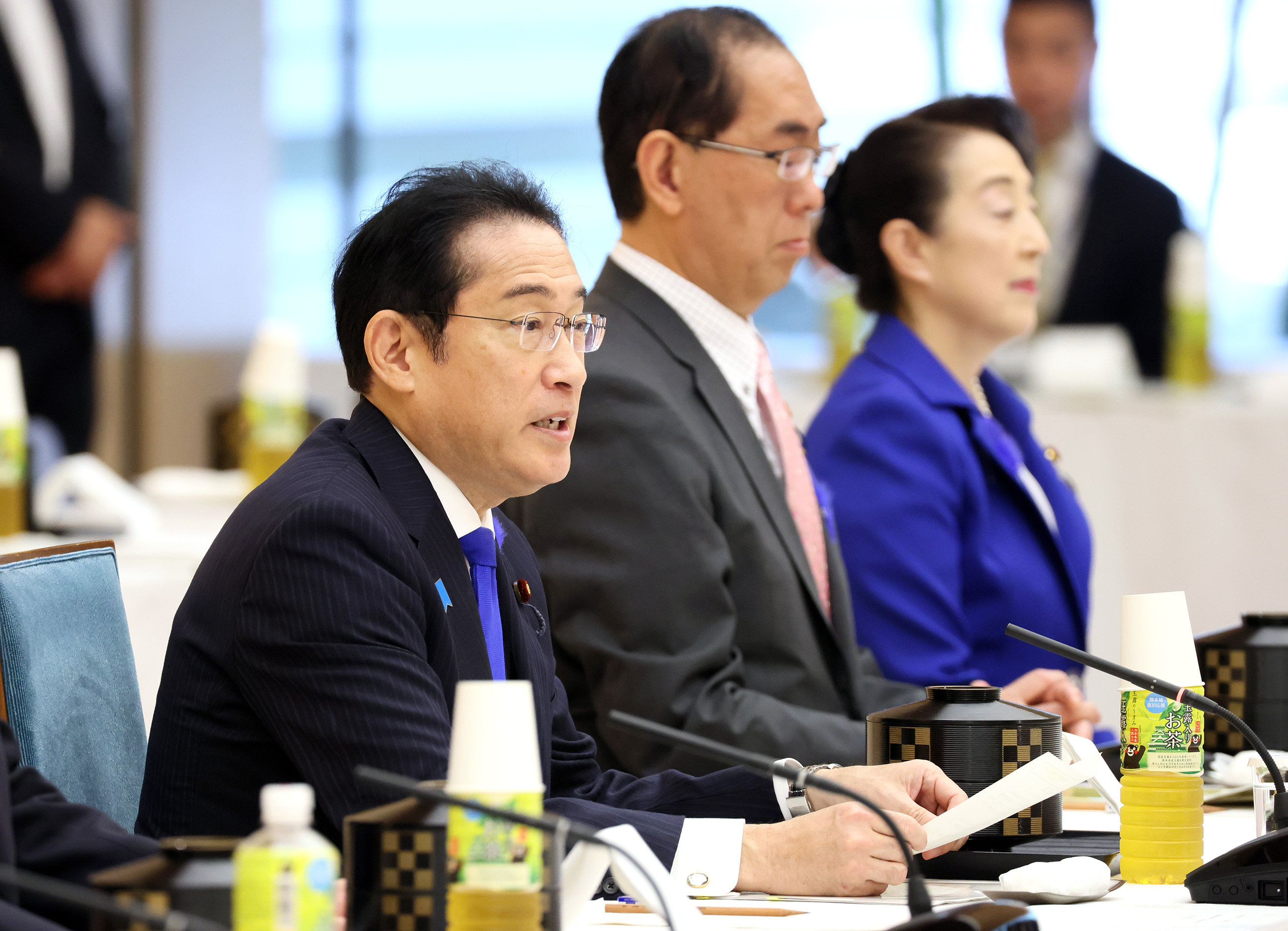 挨拶する岸田総理２