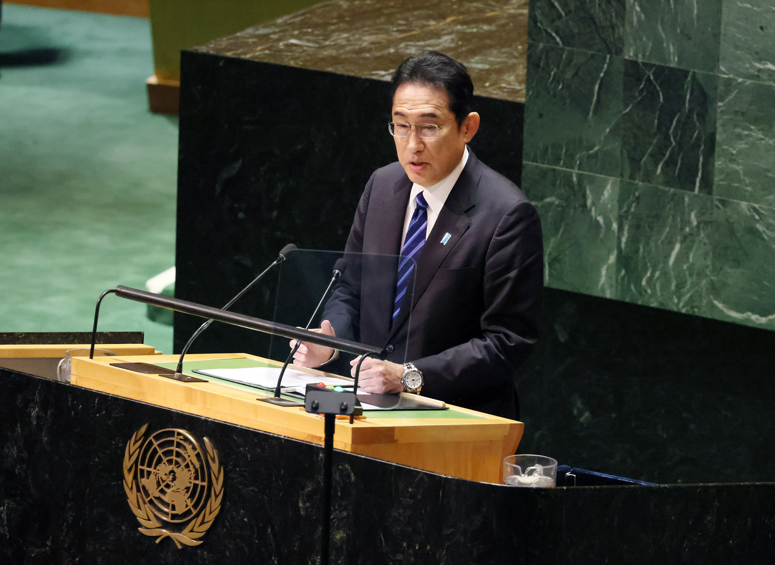 国連総会議場で一般討論演説を行う岸田総理９