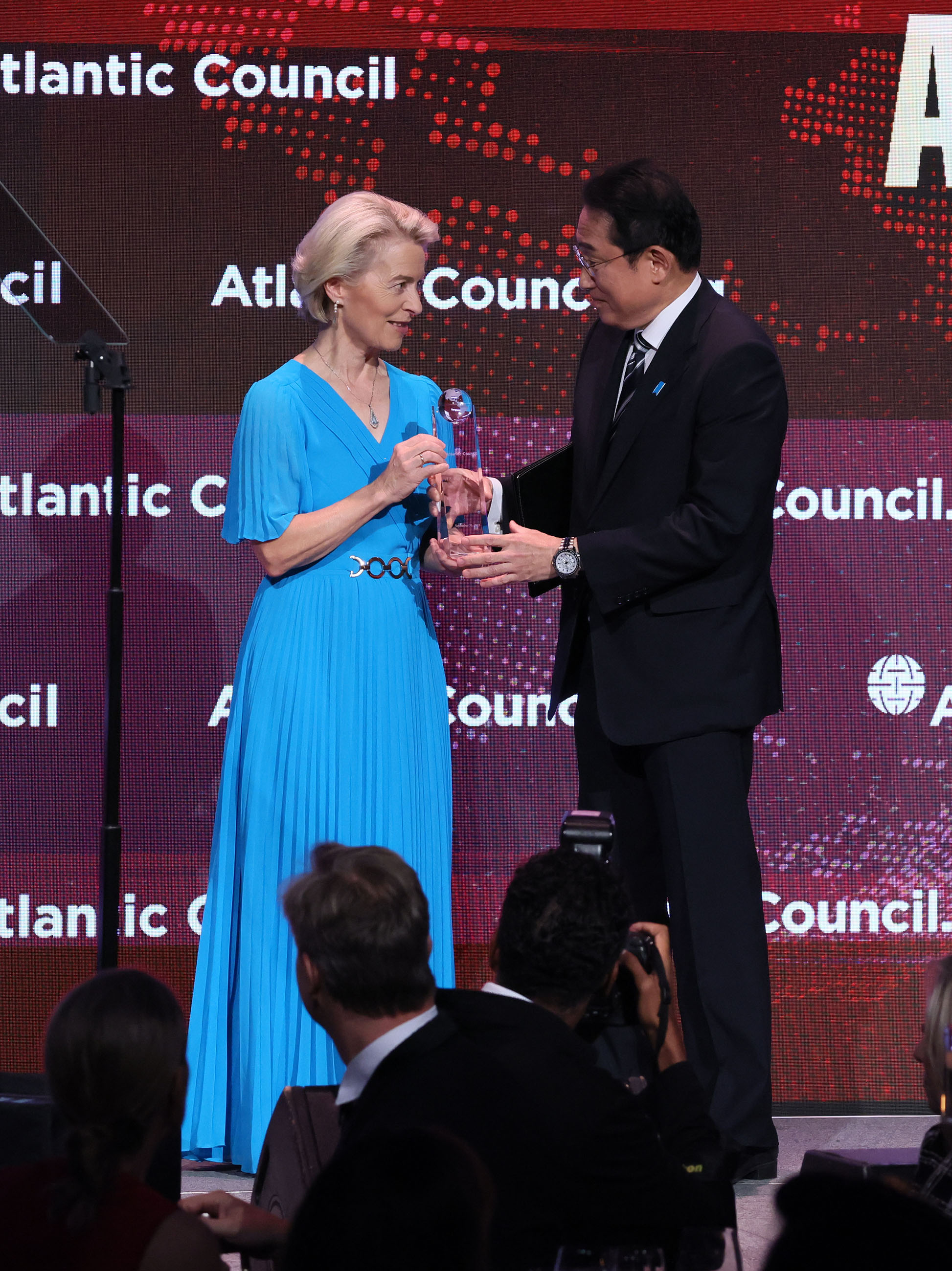 アトランティック・カウンシル「グローバル市民賞」授賞式に出席する岸田総理１