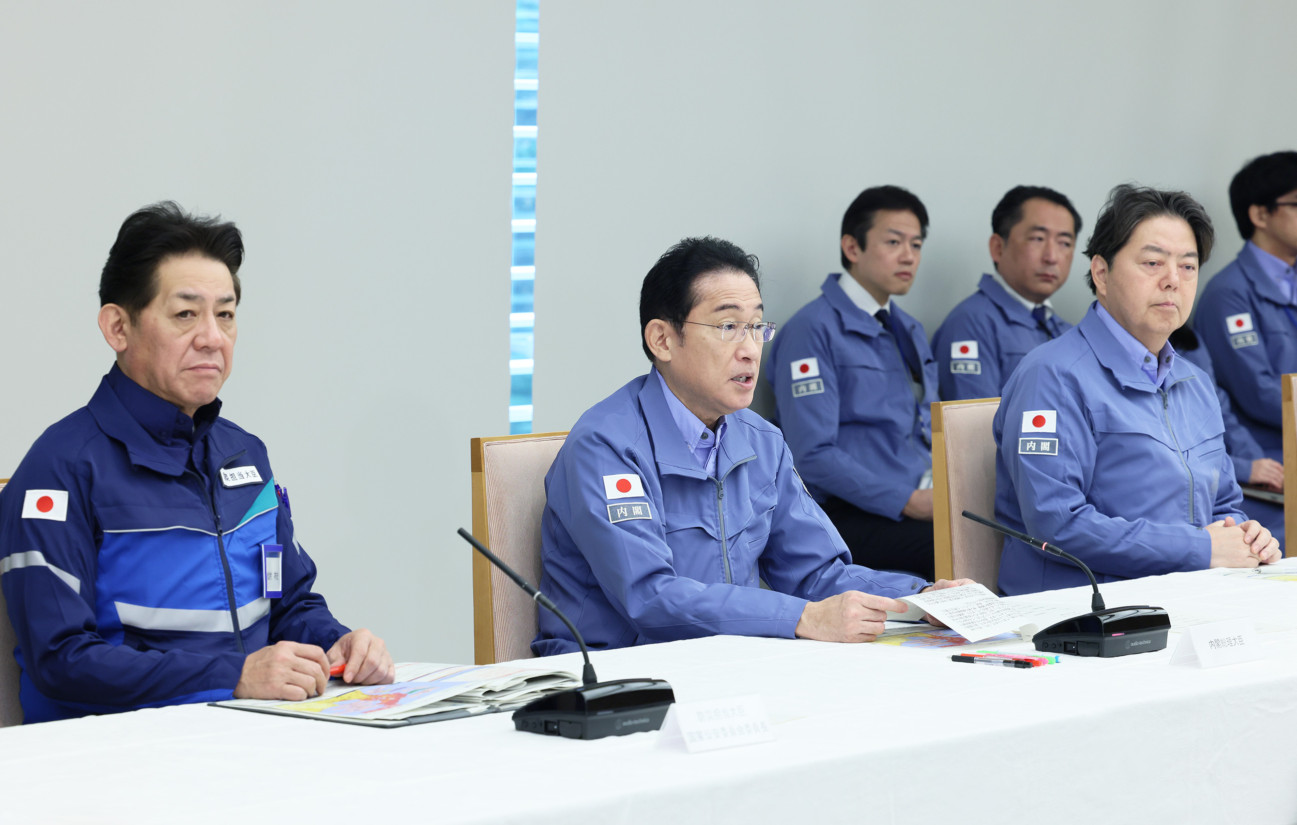 発言する岸田総理４