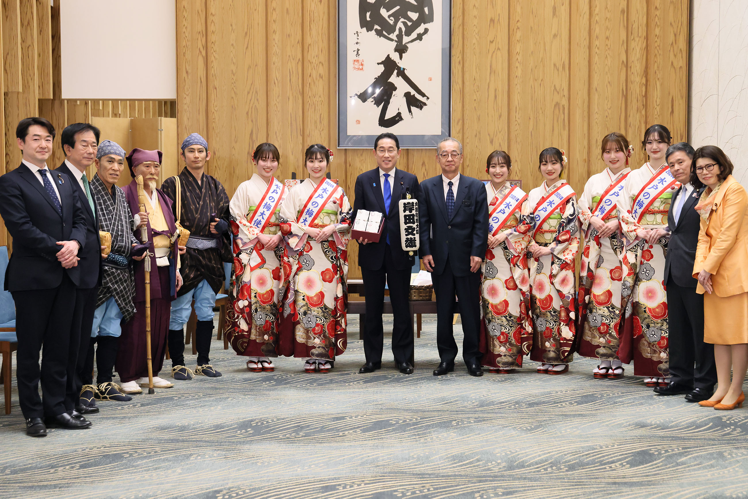 表敬を受ける岸田総理８