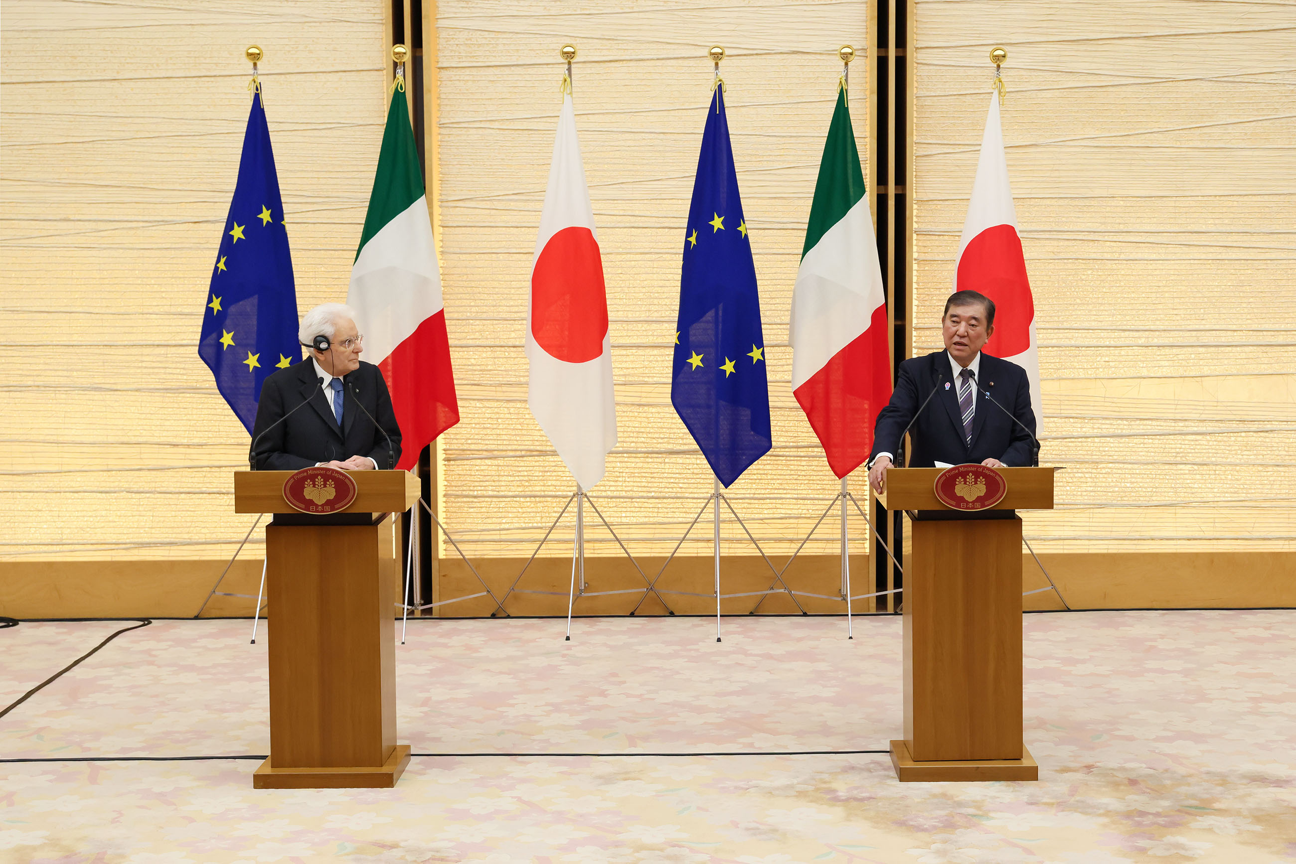 マッタレッラ・イタリア大統領との共同記者発表