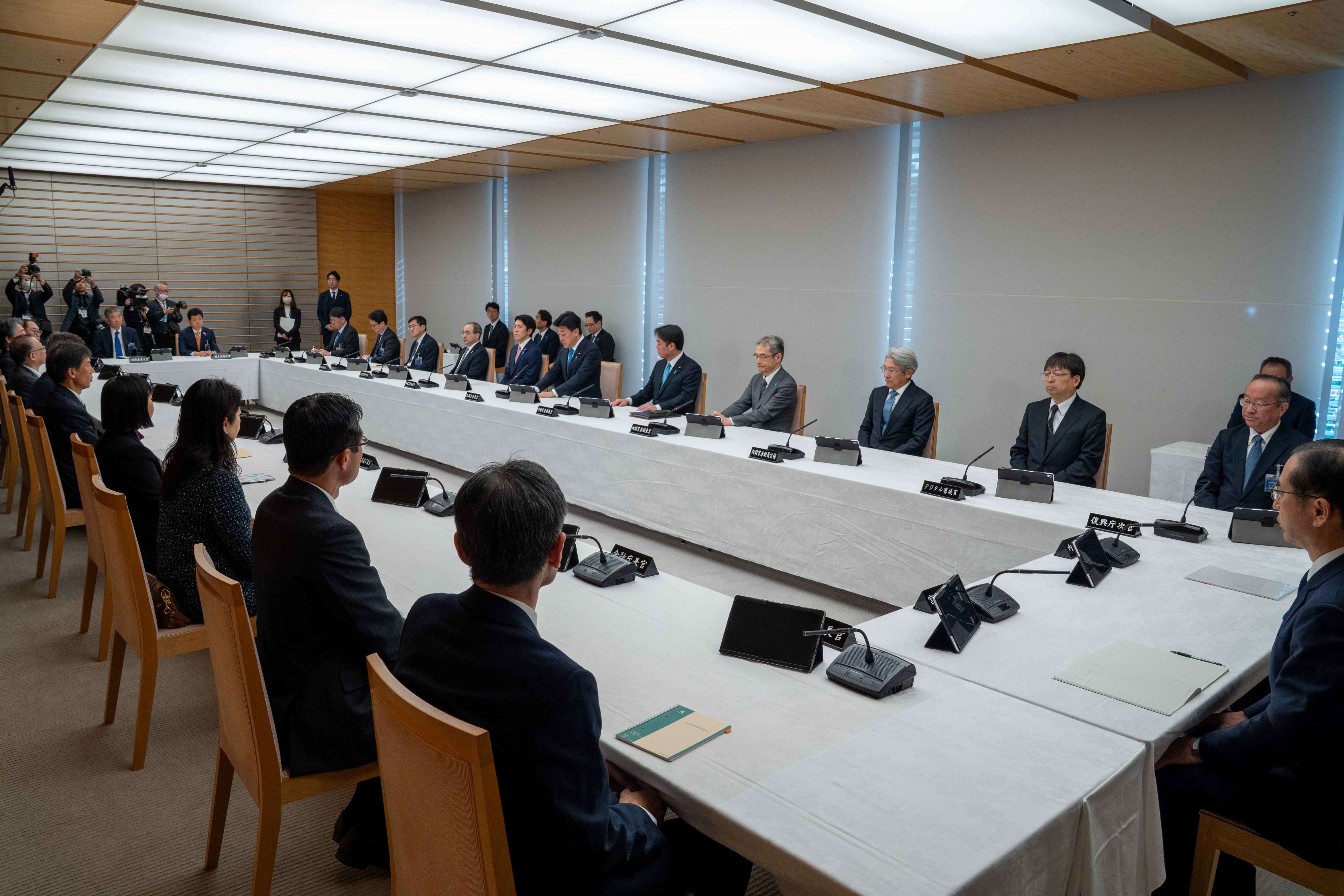 訓示を行う木原官房長官３