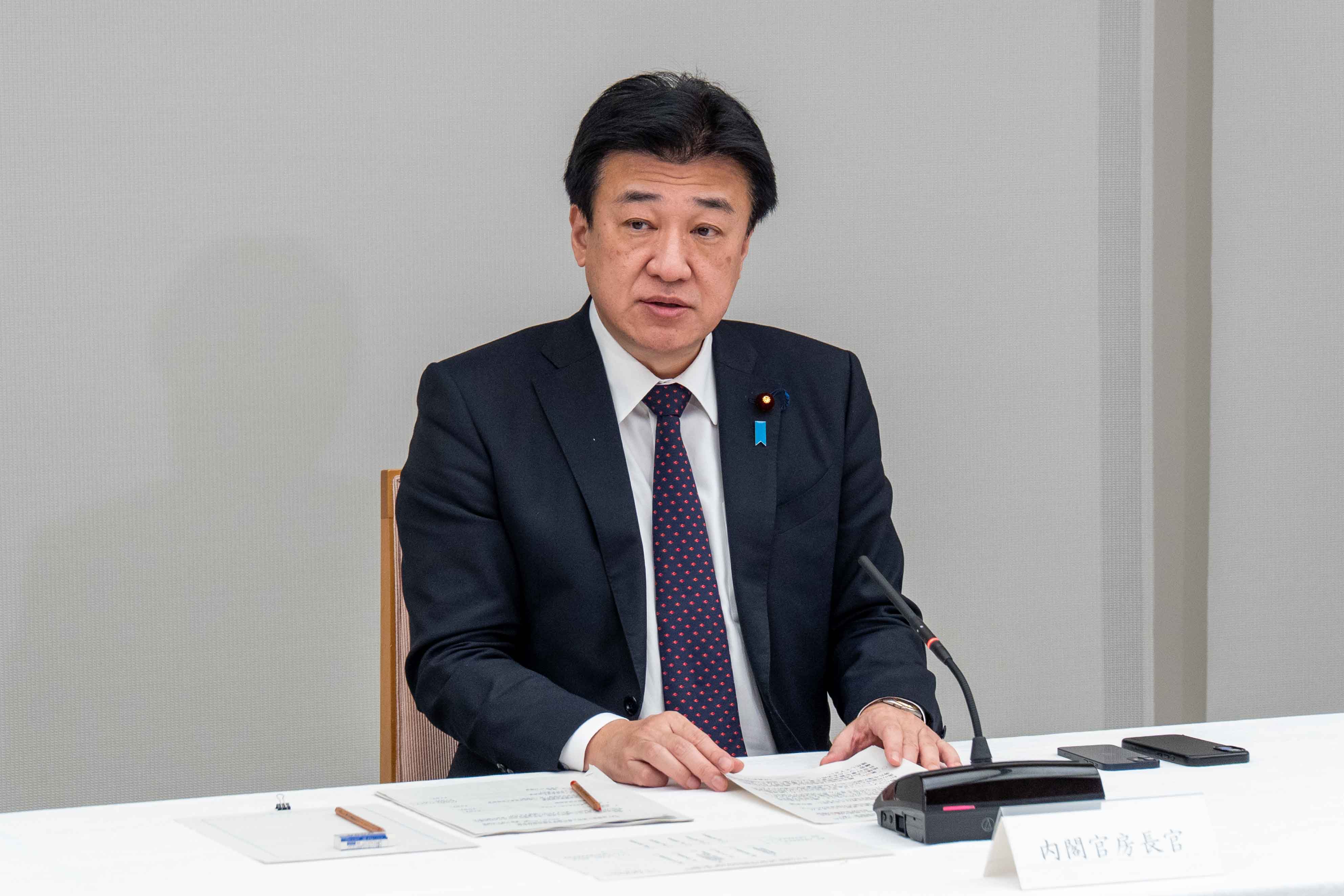 会議のまとめを行う木原官房長官２