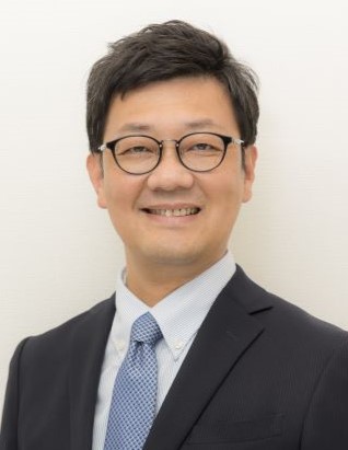 顔写真：梶原大介