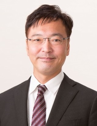 顔写真：国定勇人