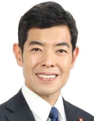 顔写真：辻清人