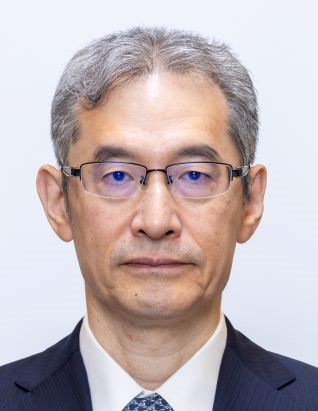 顔写真：露木康浩