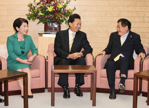 基本政策閣僚委員会に先立ち開催された政府連立与党首脳会議の写真1