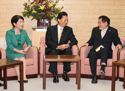 基本政策閣僚委員会に先立ち開催された政府連立与党首脳会議の写真1