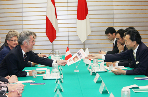 日本・オーストリア首脳会談の写真
