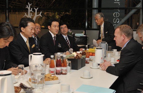 日本・デンマーク首脳会談の写真（代表撮影）