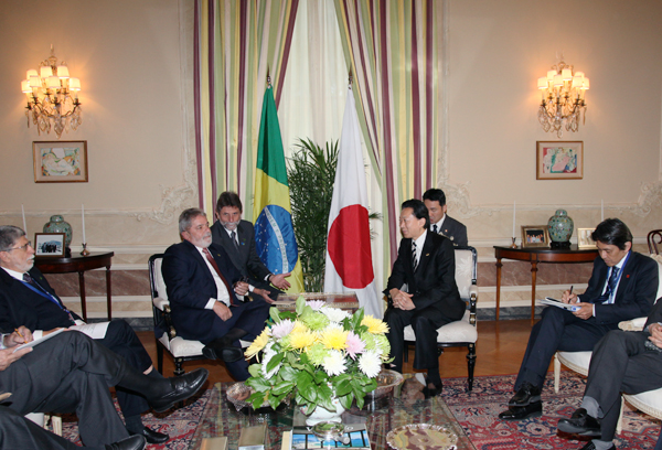 日・ブラジル首脳会談の写真