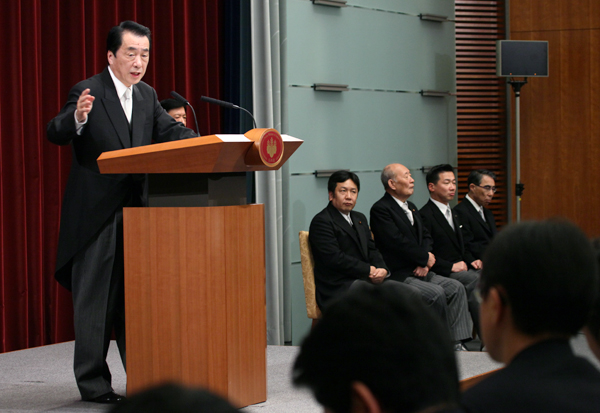 総理大臣記者会見を行う菅総理1