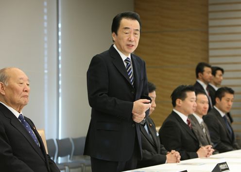 各府省事務次官に訓示を行う菅総理１