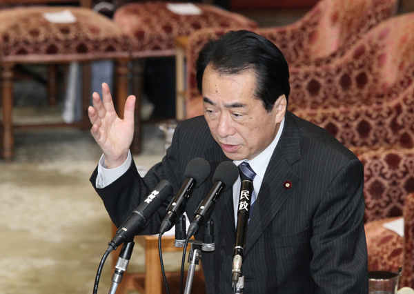 衆議院予算委員会で答弁する菅総理1