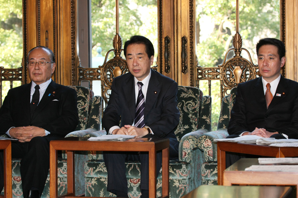 ニュージーランド地震対策関係閣僚会議であいさつする菅総理1