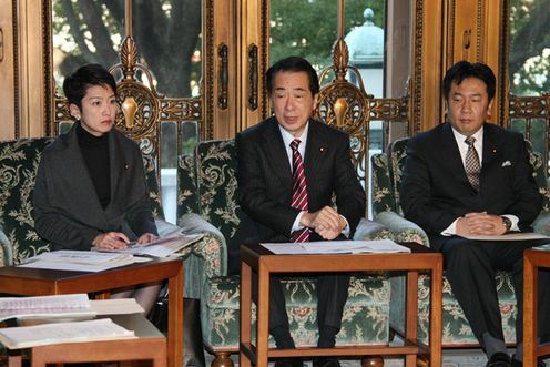 障がい者制度改革推進本部であいさつする菅総理1