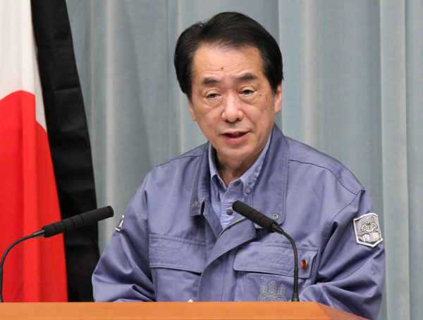 国民の皆様へメッセージを発する菅総理1