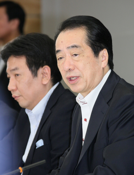 緊急災害対策本部で発言する菅総理3