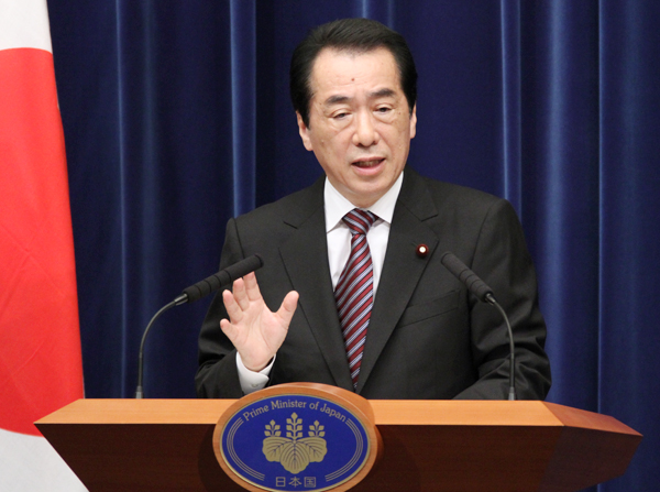 記者会見を行う菅総理1